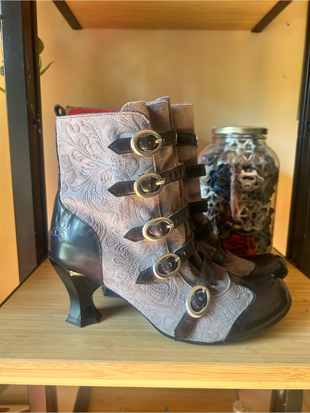 Fluevog Baroque Vermeer Size 8.5